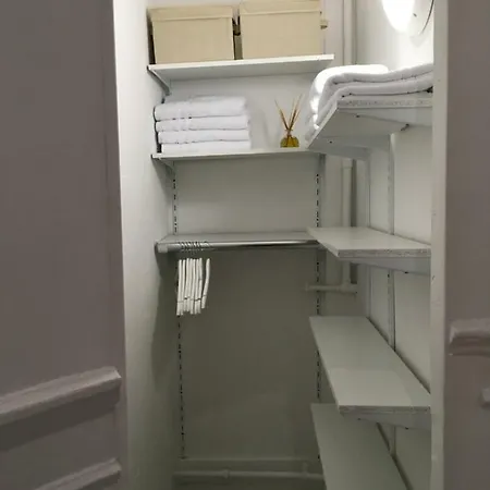 Anna's Apartment *